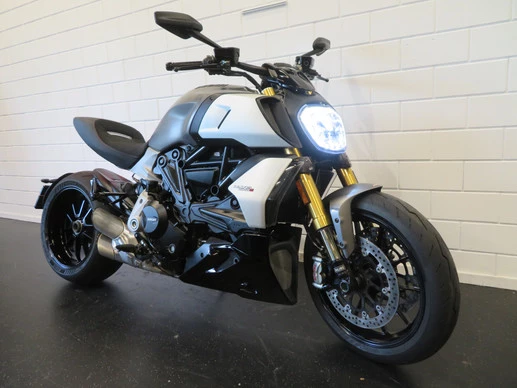 Ducati Diavel - Afbeelding 8 van 13
