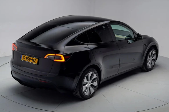 Tesla Model Y - Afbeelding 16 van 30