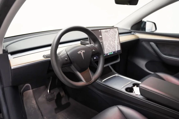 Tesla Model Y - Afbeelding 17 van 30