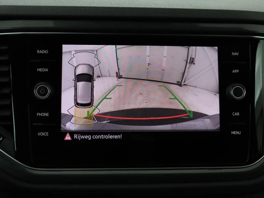 Volkswagen T-Roc - Afbeelding 13 van 30