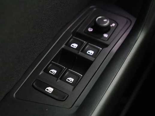 Volkswagen T-Roc - Afbeelding 18 van 30