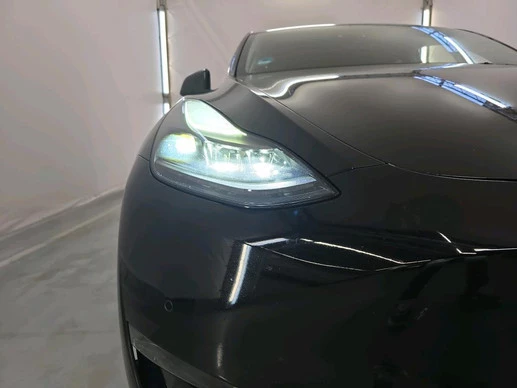 Tesla Model Y - Afbeelding 21 van 30