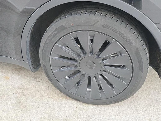 Tesla Model Y - Afbeelding 24 van 30