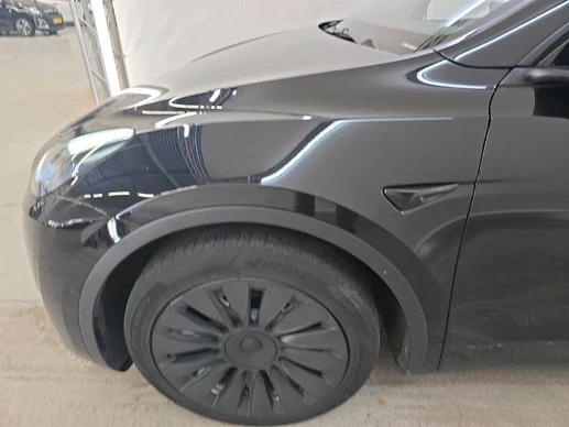 Tesla Model Y - Afbeelding 28 van 30