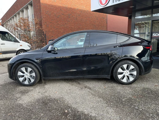 Tesla Model Y - Afbeelding 3 van 30