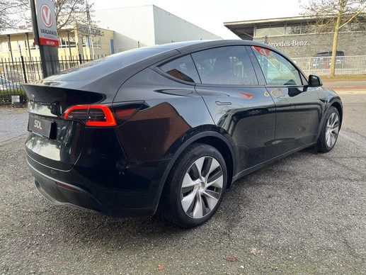 Tesla Model Y - Afbeelding 6 van 30