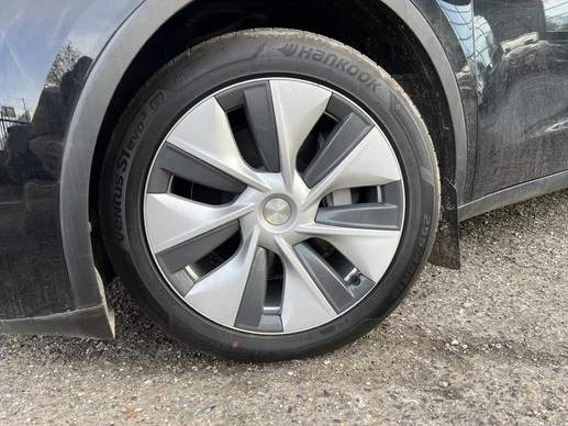 Tesla Model Y - Afbeelding 10 van 30