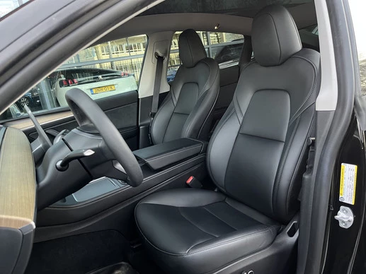 Tesla Model Y - Afbeelding 16 van 30