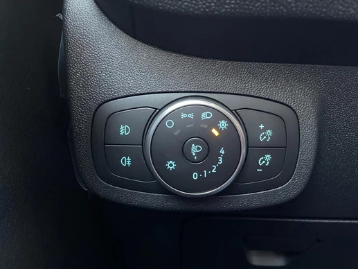 Ford Fiesta - Afbeelding 28 van 30