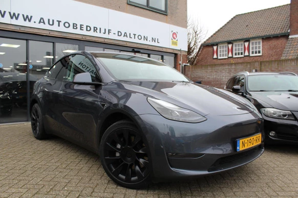 Tesla Model Y - Afbeelding 1 van 18