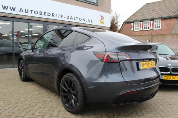 Tesla Model Y - Afbeelding 15 van 18