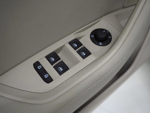 Škoda Superb - Afbeelding 19 van 30