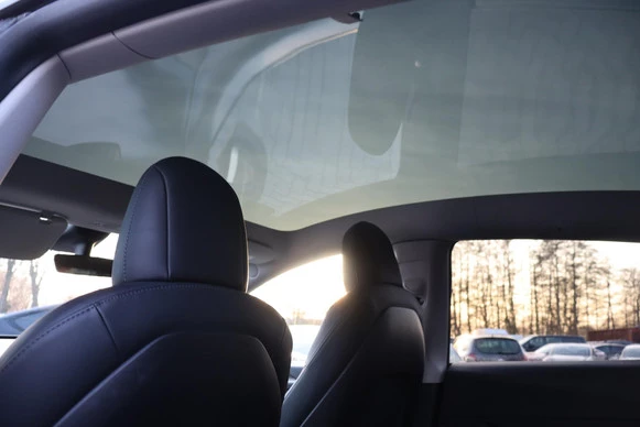 Tesla Model Y - Afbeelding 5 van 30