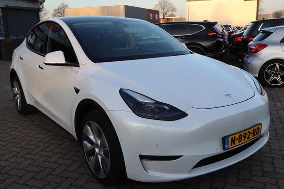 Tesla Model Y - Afbeelding 11 van 30