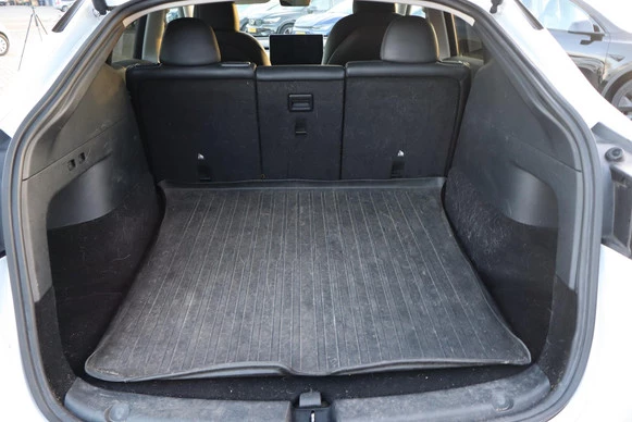 Tesla Model Y - Afbeelding 16 van 30