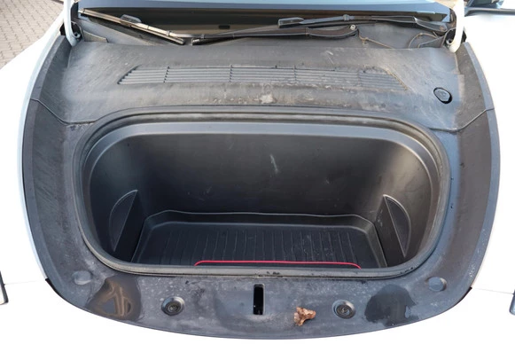 Tesla Model Y - Afbeelding 23 van 30