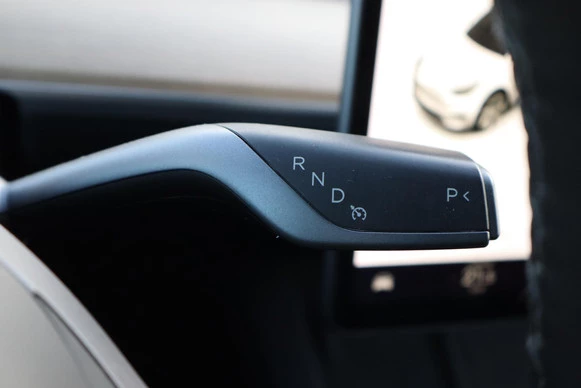 Tesla Model Y - Afbeelding 27 van 30