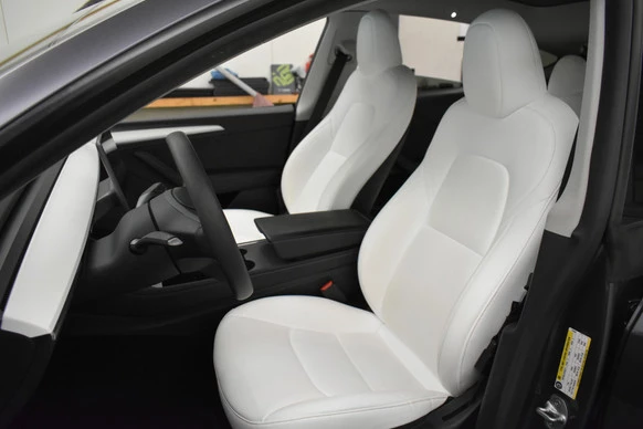 Tesla Model Y - Afbeelding 5 van 30