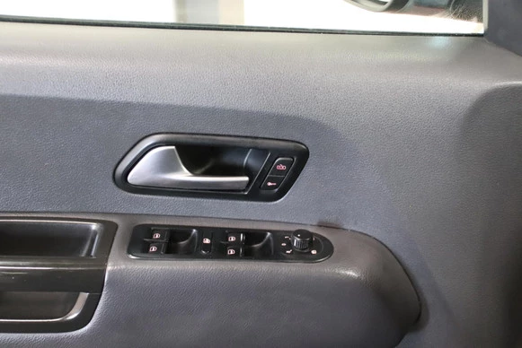 Volkswagen Amarok - Afbeelding 13 van 17