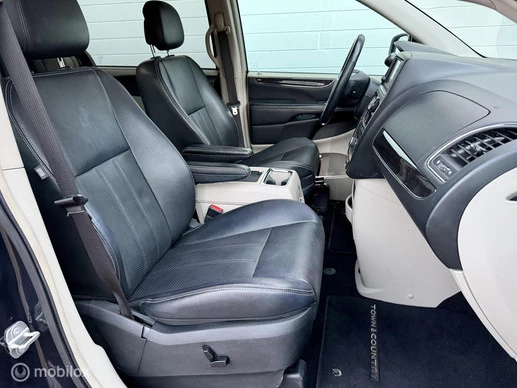 Chrysler Town & Country - Afbeelding 8 van 19