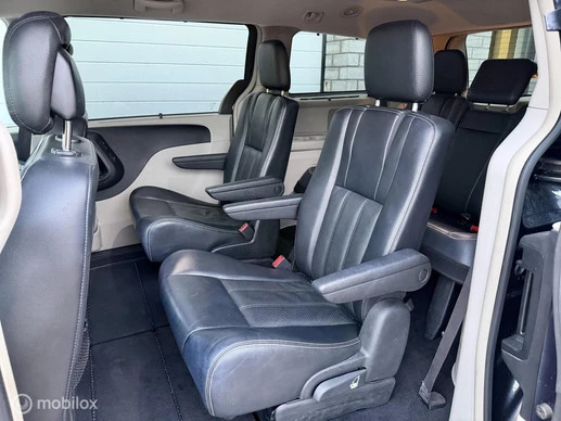 Chrysler Town & Country - Afbeelding 11 van 19