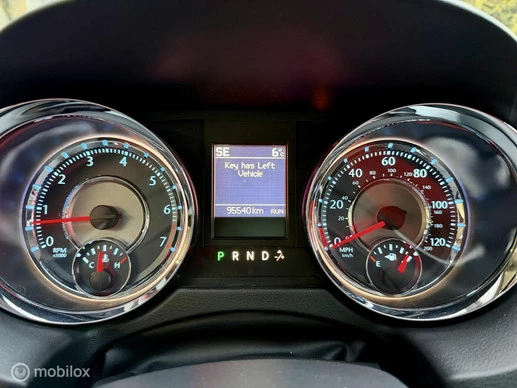 Chrysler Town & Country - Afbeelding 13 van 19