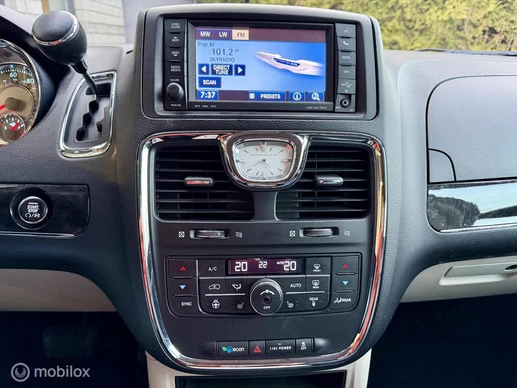 Chrysler Town & Country - Afbeelding 15 van 19