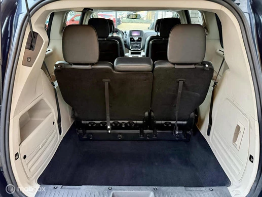 Chrysler Town & Country - Afbeelding 16 van 19