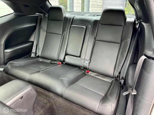 Dodge Challenger - Afbeelding 9 van 25