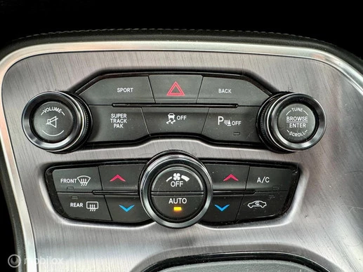 Dodge Challenger - Afbeelding 14 van 25