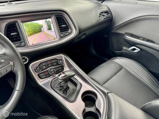 Dodge Challenger - Afbeelding 17 van 25