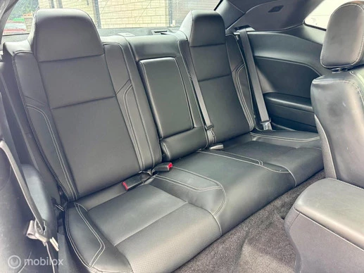 Dodge Challenger - Afbeelding 21 van 25