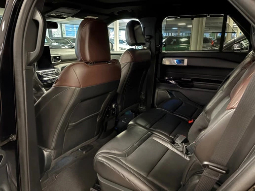 Ford Explorer - Afbeelding 17 van 30