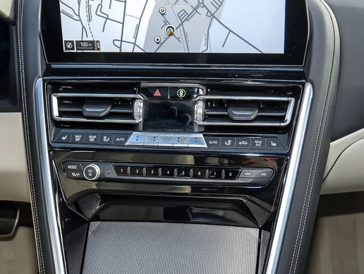 BMW 8 Serie - Afbeelding 19 van 30