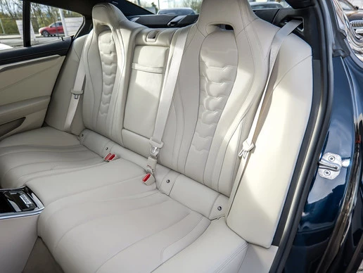 BMW 8 Serie - Afbeelding 22 van 30