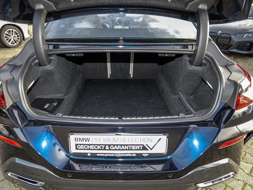 BMW 8 Serie - Afbeelding 23 van 30