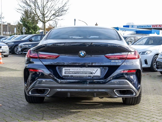 BMW 8 Serie - Afbeelding 24 van 30