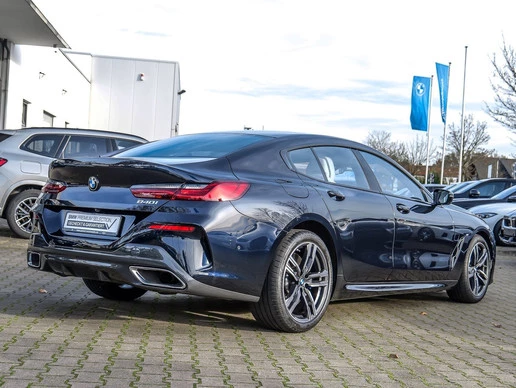 BMW 8 Serie - Afbeelding 26 van 30
