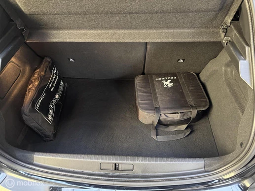 Peugeot e-208 - Afbeelding 17 van 17