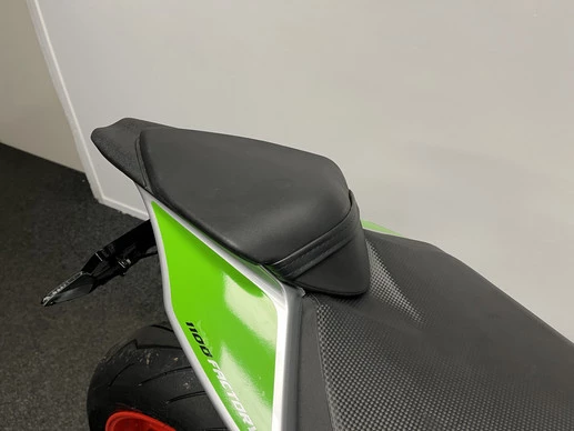 Aprilia Tuono V4 - Afbeelding 11 van 24