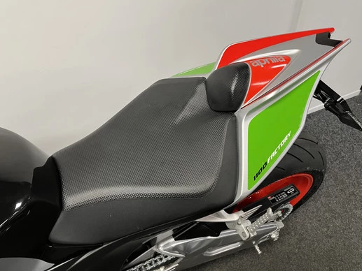 Aprilia Tuono V4 - Afbeelding 21 van 24