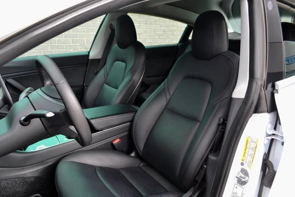 Tesla Model 3 - Afbeelding 9 van 30