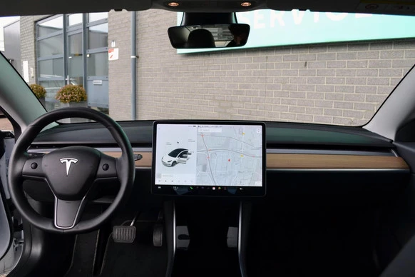 Tesla Model 3 - Afbeelding 12 van 30