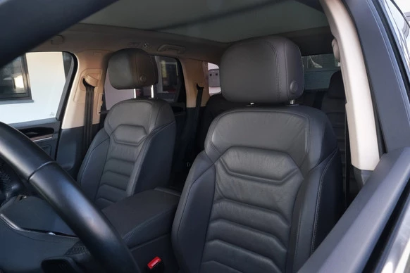 Volkswagen Touareg - Afbeelding 28 van 30