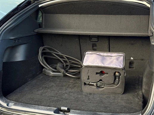 Tesla Model Y - Afbeelding 18 van 21