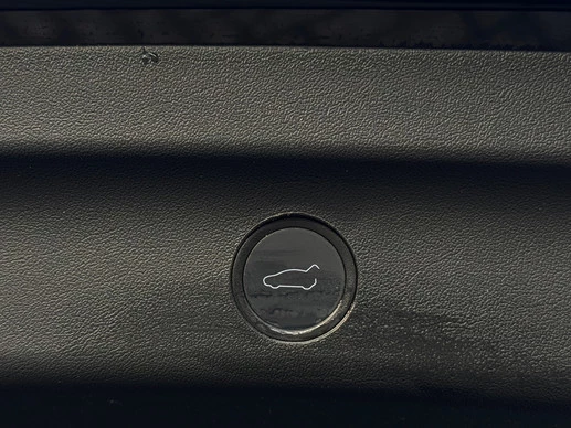 Tesla Model Y - Afbeelding 19 van 21