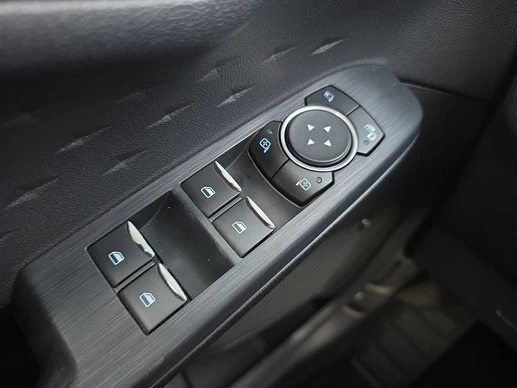 Ford Kuga - Afbeelding 10 van 30