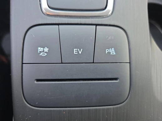 Ford Kuga - Afbeelding 23 van 30