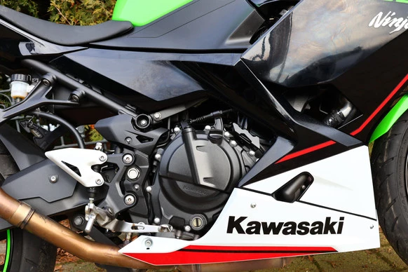 Kawasaki Ninja 400 - Afbeelding 18 van 23