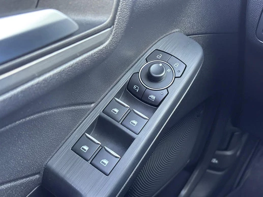 Ford Kuga - Afbeelding 27 van 30